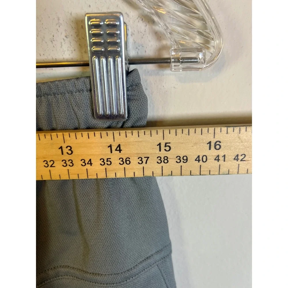 Nike Mens Athletic‎ Shorts Elastic Waist Gray Size S FB4196-084